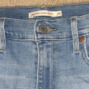 Levi Mile High Super Skinny